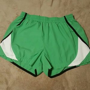 Women's Nike Performance Green shorts in sz M